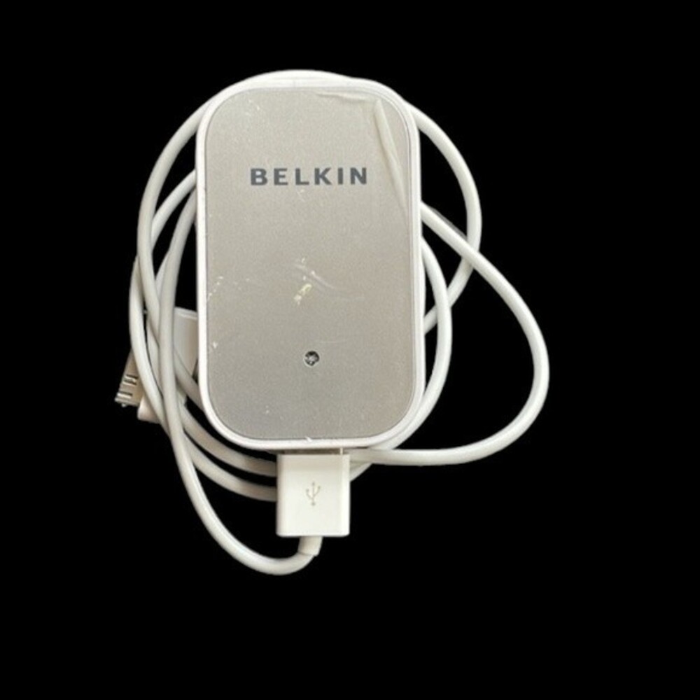 Belkin F8Z121 White 100-240V AC 0.5A 50-60 HZ USB Hub Charger W/ cable